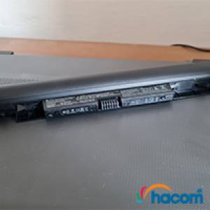 Ako vymeni� bat�riu v notebooku?