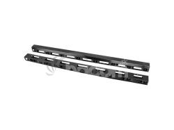 VERTIK�LNY PANEL NA VEDENIE K�BLOV 37U PRE 19" VO AK-1209-B